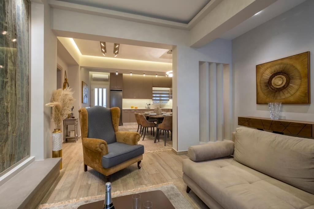 Maison De Luxx A10, Cozy Apartment With Garden In Larissa Exteriér fotografie