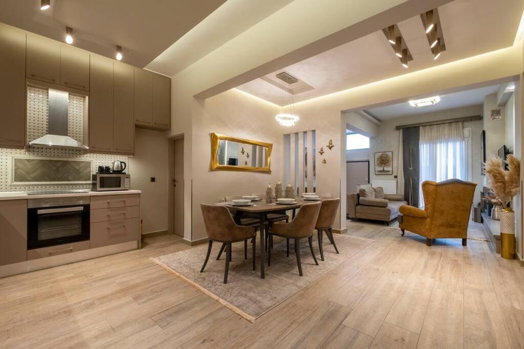 Maison De Luxx A10, Cozy Apartment With Garden In Larissa Exteriér fotografie